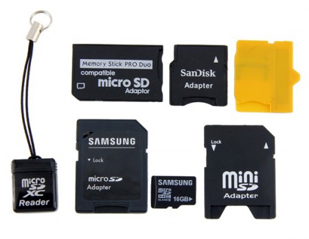 Todo En Un Paquete Samsung 16GB Clase 10 TF Set (Negro) SKU: MF0047B 